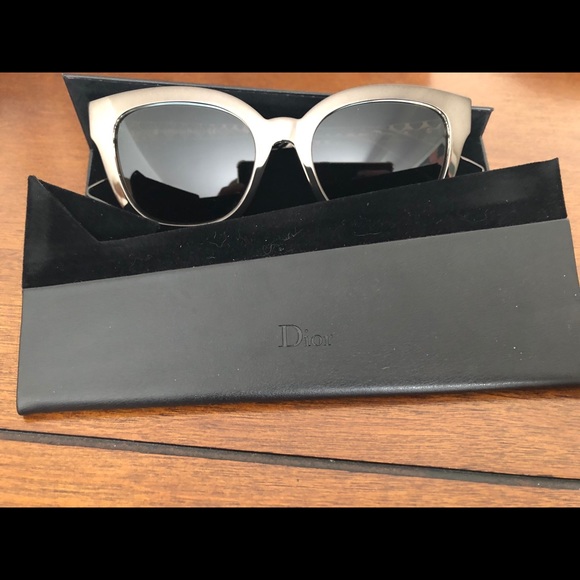 Dior designer sunglasses - Picture 2 of 7